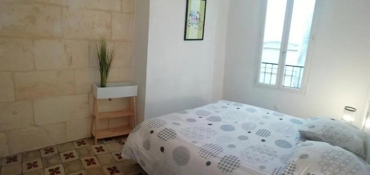 Appartement Duplex Liberté-Grande Terrasse-Clim-Quartier Roquette à Arles