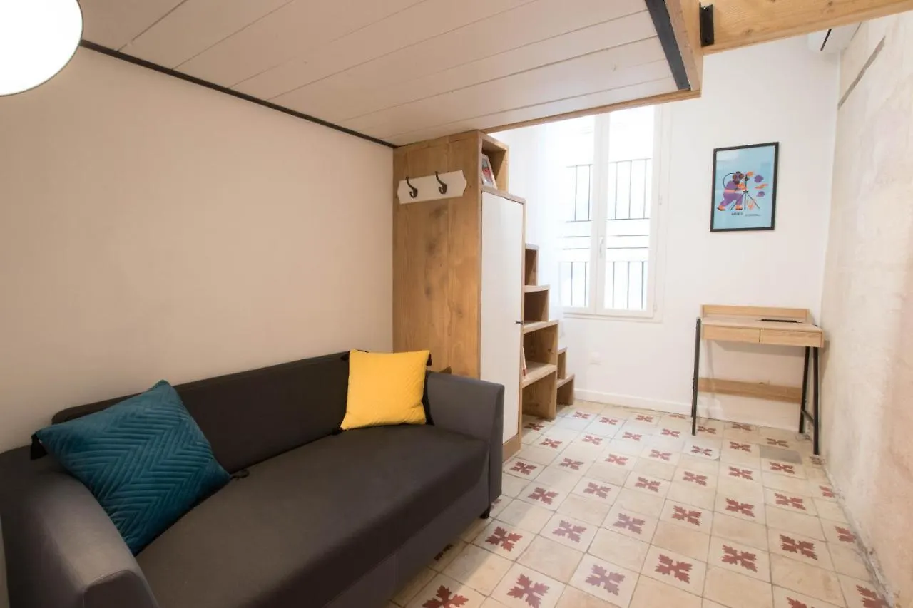 Appartement Duplex Liberté-Grande Terrasse-Clim-Quartier Roquette à Arles