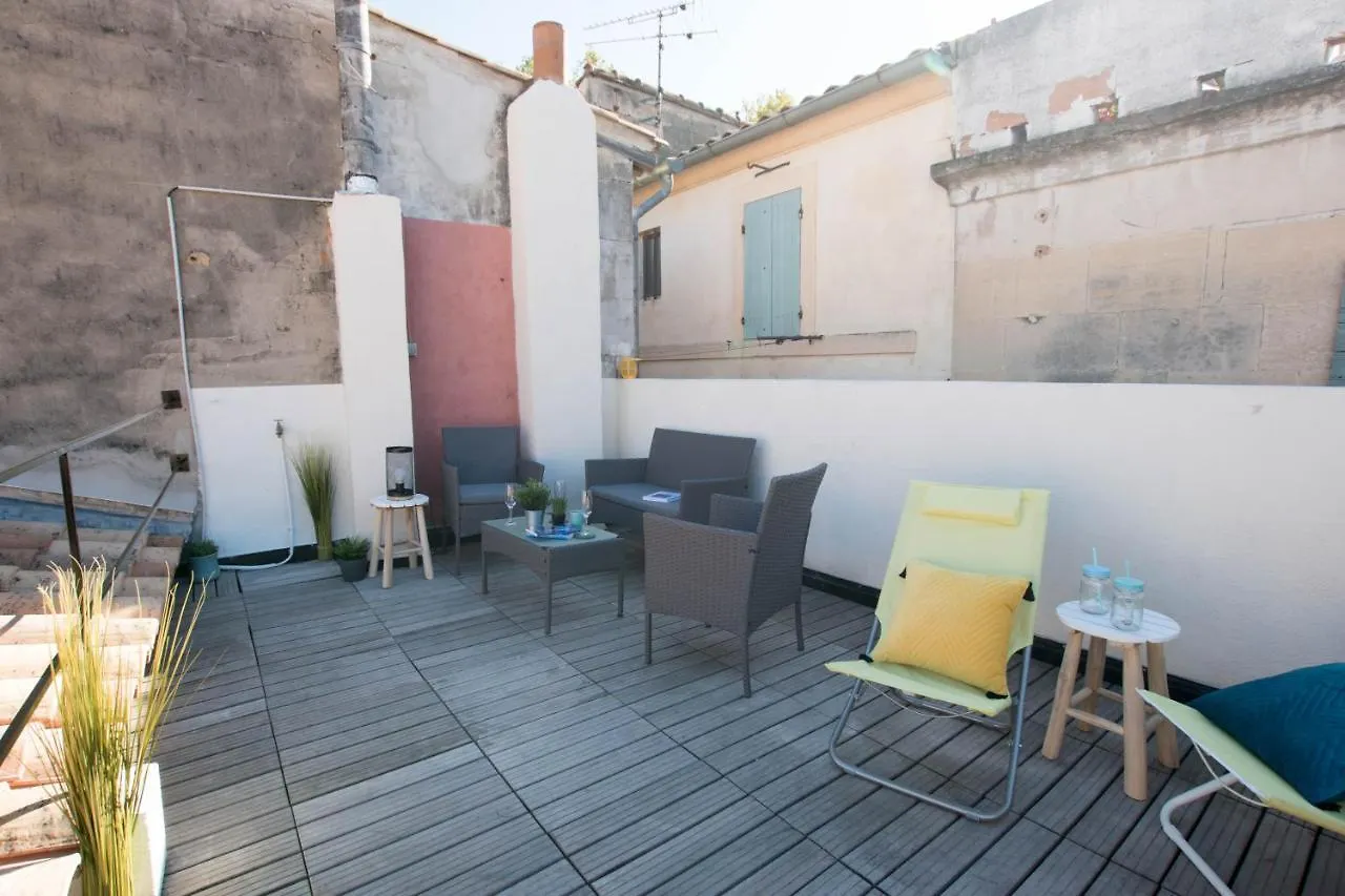 Appartement Duplex Liberté-Grande Terrasse-Clim-Quartier Roquette à Arles