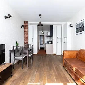 Aqueduc/la Fayette : Magnifique Appartement Paris