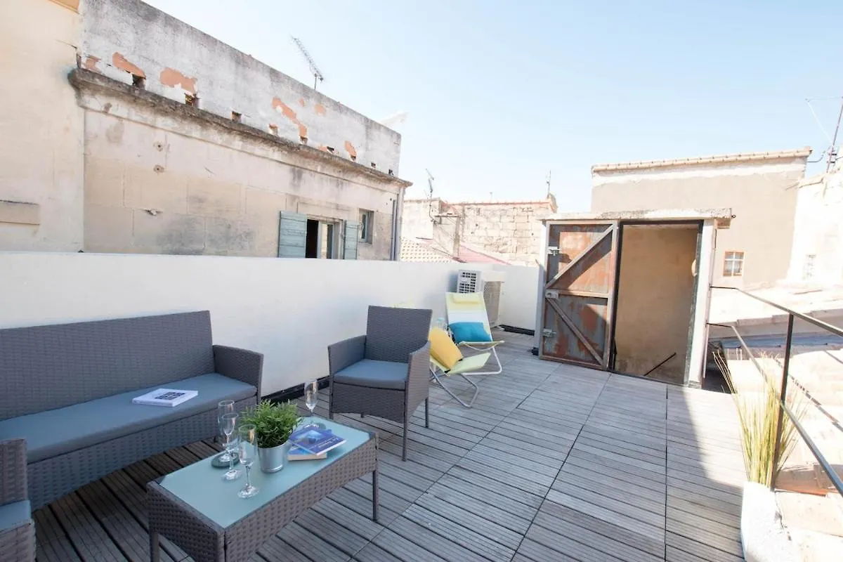 Appartamento Duplex Liberté-Grande Terrasse-Clim-Quartier Roquette Arles 0*,  Francia